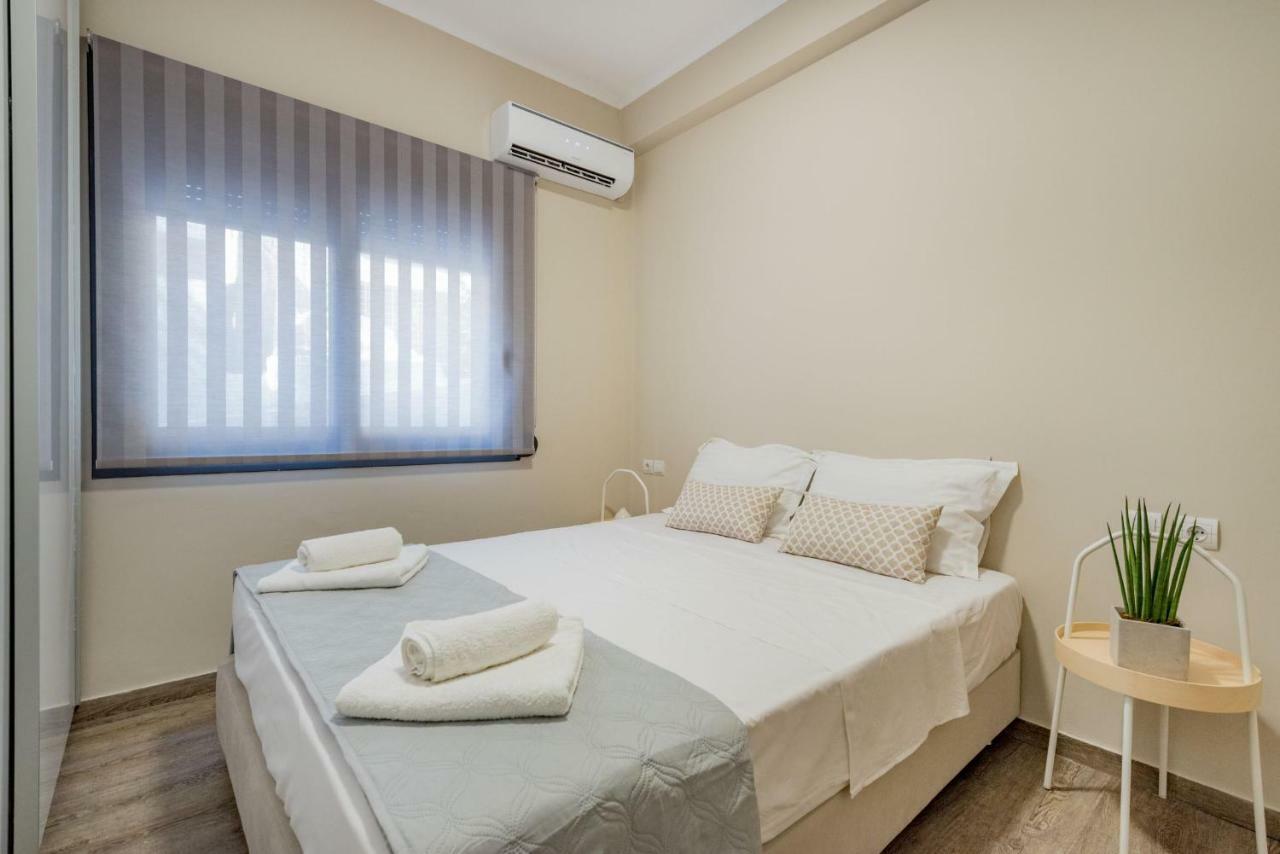 Stylish & Bright Apartment In The City Centre Zakynthos Exterior photo